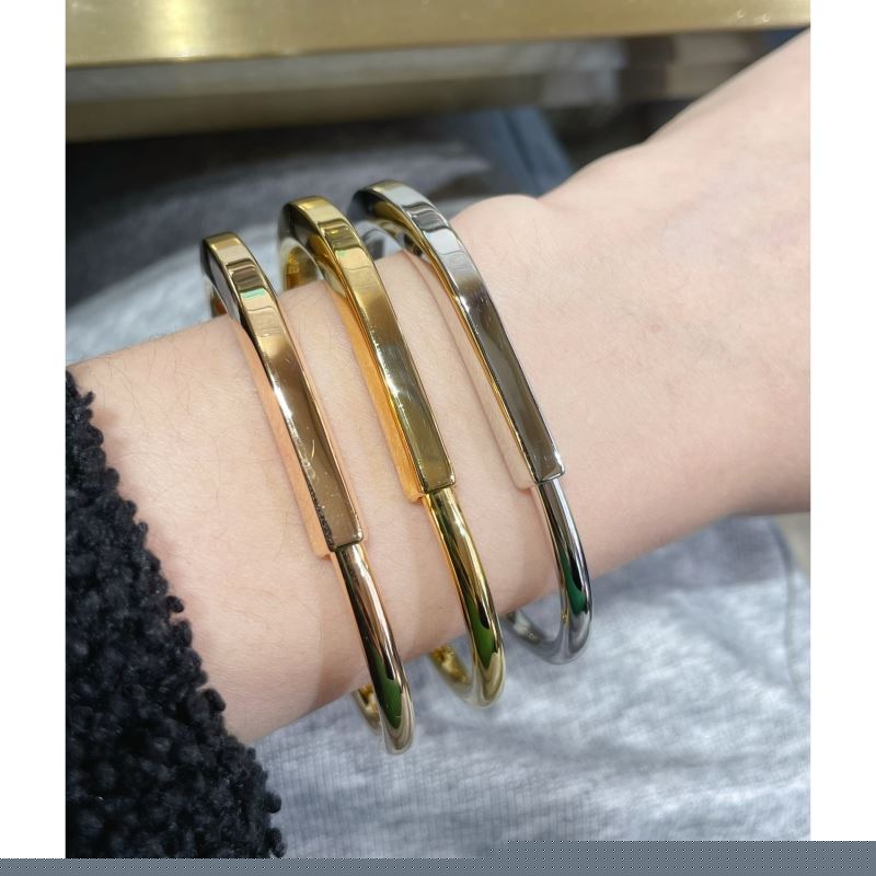 T*f*ny bracelets